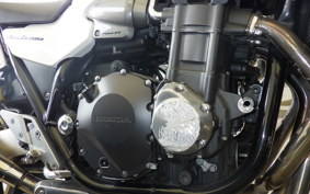 HONDA CB1300SB SUPER BOLDOR 2011 SC54