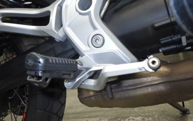 MOTO GUZZI V85 TT 2020