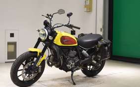 DUCATI SCRAMBLER ICON 2017
