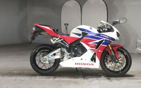 HONDA CBR600RR 2015 PC40