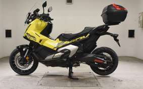 HONDA X-ADV 750 2025 RH21