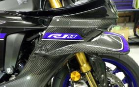 YAMAHA YZF-R1 M 2025 RN65J