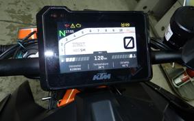 KTM 1290 SUPER DUKE R 2023