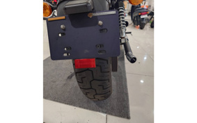 HARLEY XL883N 2009 LE2