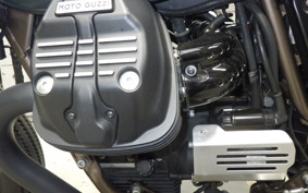 MOTO GUZZI V7 STONE 2018