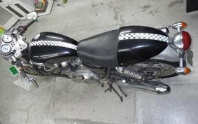 TRIUMPH THRUXTON 900 2005