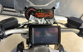 BMW R1200R 2015 0A04