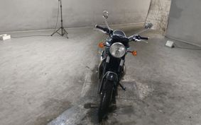 TRIUMPH BONNEVILLE T100 2025 D4BG25