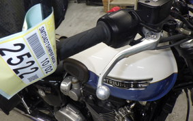 TRIUMPH BONNEVILLE T120 2022