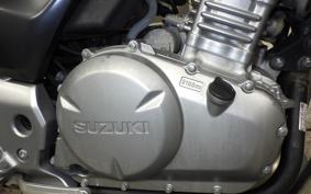 SUZUKI GSR250 2004