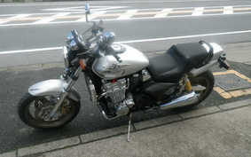 HONDA X4 LD 2000 SC38