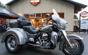 HARLEY FLHTCUTG TRIKE 2015 MAL
