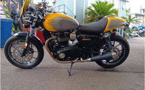 TRIUMPH STREET CUP 2017 DAD77G