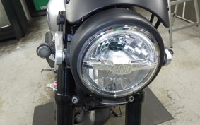 YAMAHA XSR155 2011