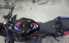 BMW M1000RMコンペティション 2026