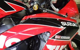SUZUKI GSX-R600