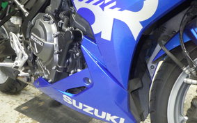 SUZUKI GSX-8R 2024 EM1AA