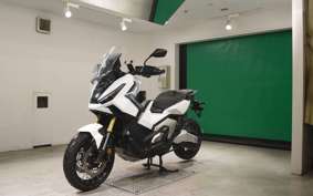 HONDA X-ADV 750 2025 RH21