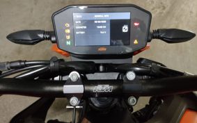 KTM 890 DUKE 2023 TU940