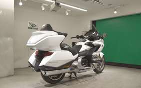 HONDA GL 1800 GOLD WING TOUR DCT 2022 SC79