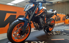 KTM 890 DUKE R TU940
