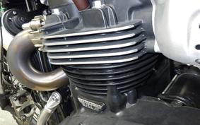 TRIUMPH SCRAMBLER 1200 XE 2025