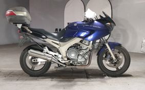 YAMAHA TDM900 2004 RN11