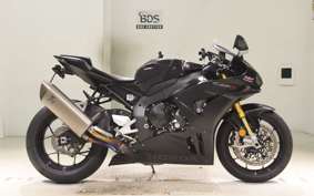 HONDA CBR1000RR R 2026 SC82