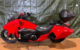 HONDA NM4 VULTUS -02 2016 RC82