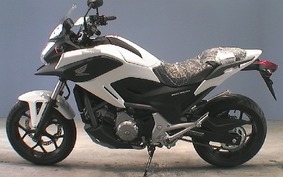 HONDA NC 700 X RC63