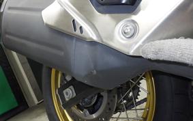 SUZUKI DL650 ( V-Strom 650 ) XTA 2021 C733A