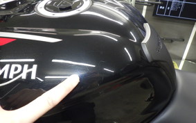 TRIUMPH STREET TRIPLE R 2021