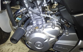 SUZUKI GSR250