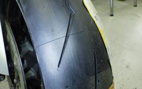 YAMAHA YZF-R1 2013 RN24J