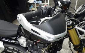 TRIUMPH SCRAMBLER 1200 XE 2025