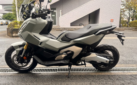 HONDA X-ADV 750 2025 RH21