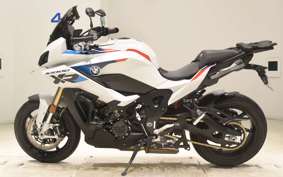BMW S1000XR 2025