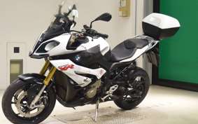 BMW S1000XR 2015