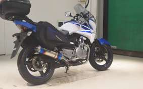SUZUKI GSR250