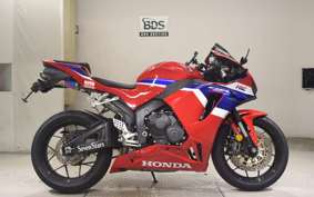 HONDA CBR600RR 2025 PC40