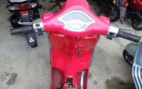 VESPA PRIMAVERA 125