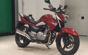 SUZUKI GSR250
