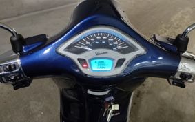 VESPA PRIMA BEIGE RA125 M8251