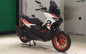 APRILIA SR GT200