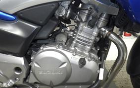 SUZUKI GSR250S