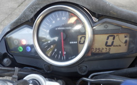SUZUKI GSR250
