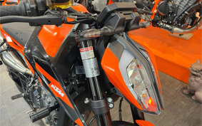 KTM 890 DUKE 2024 TU940